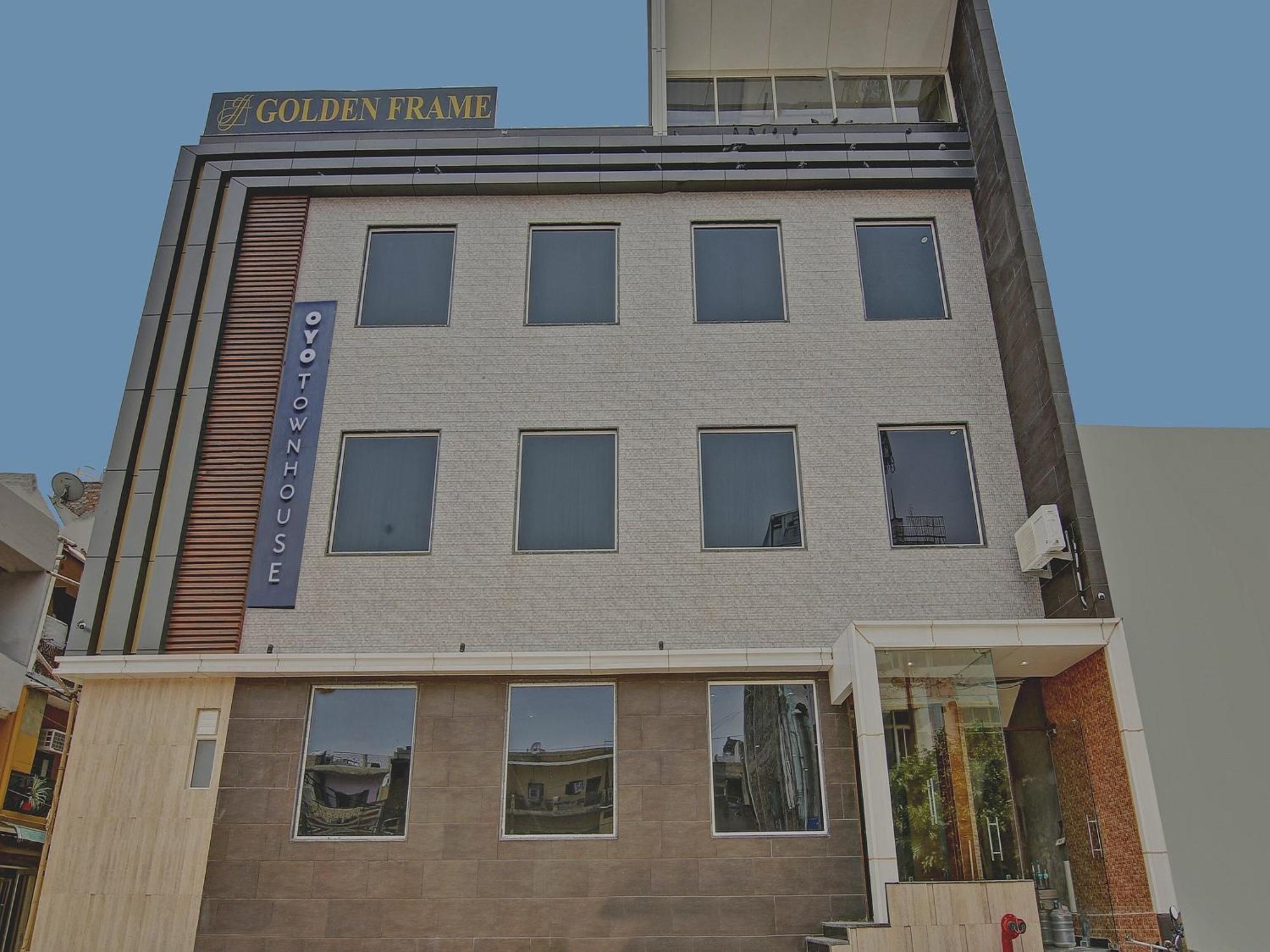 Townhouse Golden Frame Hotel Ghaziabad Luaran gambar